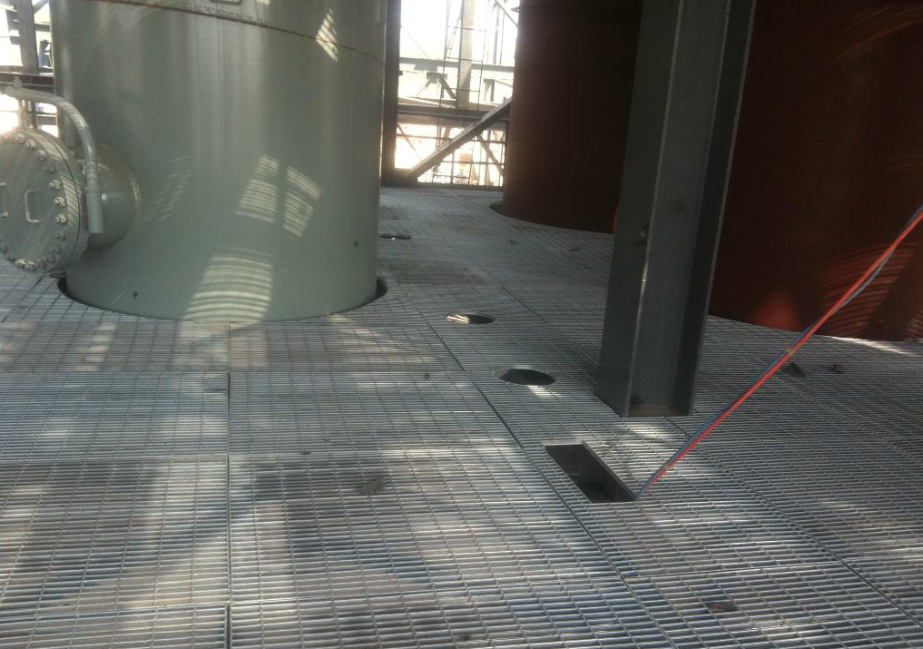 新疆平臺熱鍍鋅鋼格柵板工程